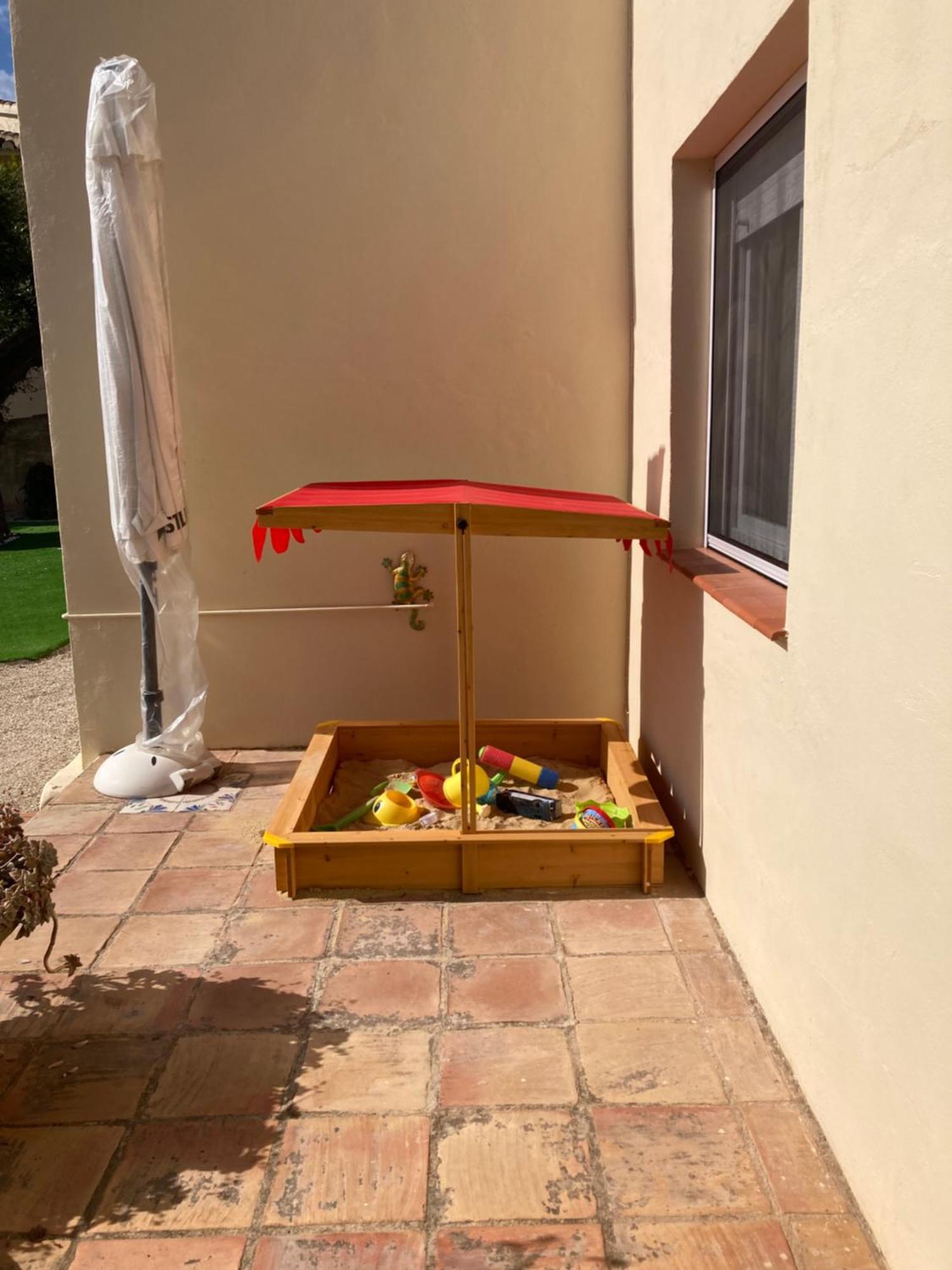 Chalet Cucarres كاليبي المظهر الخارجي الصورة